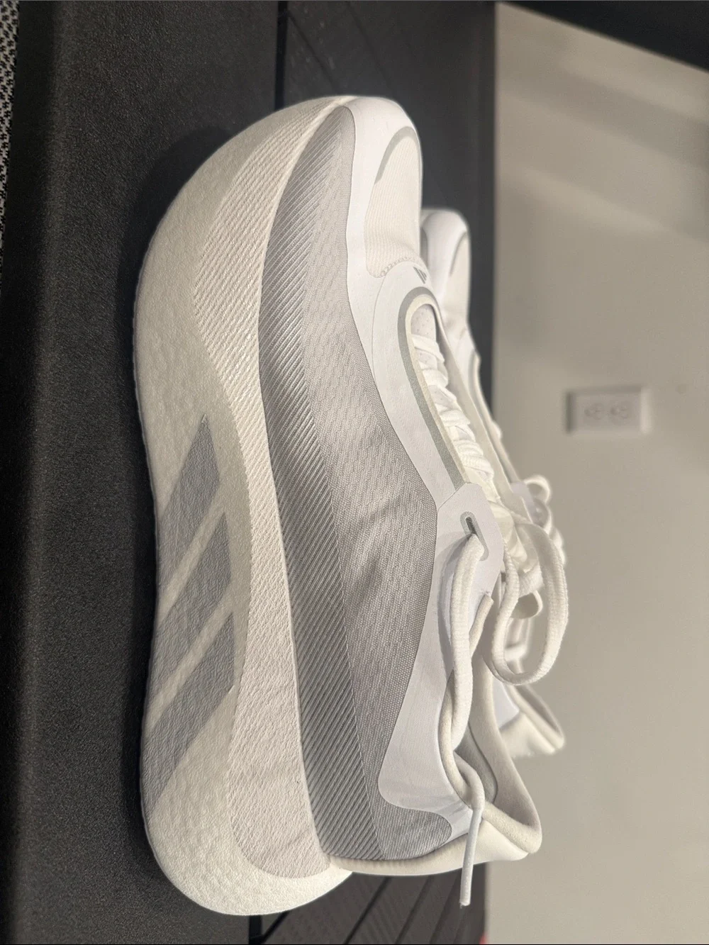 Adidas Huperboost edge women’s sz 8. Cloud white / solid grey / silver metallic